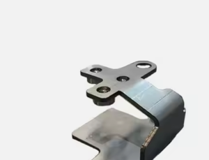 เครื่องปั๊มและเครื่องตัดเลเซอร์ CNC สำหรับงานผลิตแผ่นโลหะทองเหลือง - Product Image 3