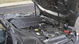 JAGUAR F-TYPE SVR COUPÉ 2018 D'OCCASION (LHD/RHD) - Product Image 6