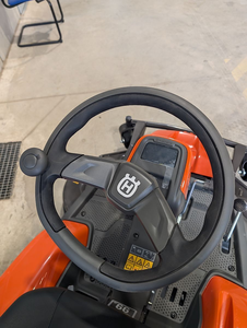 Vente en gros de tondeuse à gazon Husqvarna R 316TsX AWD, tracteur à quatre roues motrices, meilleure qualité, directement de l'usine, efficace et fiable - Product Image 5