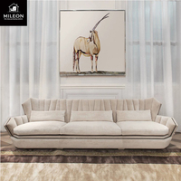 Luxuriöses Design Weißes Samt-Sofa Hotel Villa Apartment Wohnzimmermöbel Gepolstertes Sofa Nach Maß