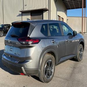 EXCELLENT ÉTAT Nissan Rogue SV 2025 - Product Image 2