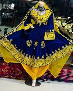 MIDI ของผู้หญิงผ้ากำมะหยี่ปักลายทำมือสไตล์คลาสสิกดีไซน์เหรียญแบบดั้งเดิมมีซิปแบบวินเทจ - Product Image 3