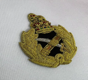 Écussons brodés à la main de luxe sur mesure OEM, fils de bullion à coudre, patchs de bullion français pour vêtements et accessoires - Product Image 5