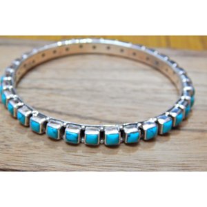 กำไลเงินแท้ 925 ทำมือ ประดับด้วยพลอยเทอร์ควอยซ์ธรรมชาติ ดีไซน์คลาสสิก ขนาด 2-4 เหมาะเป็นของขวัญสำหรับคนรักเครื่องประดับเงิน - Product Image 4