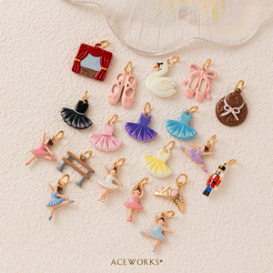 Galería Prima Ballerina |   Colgantes de latón chapado en oro de 18 quilates con esmalte, diseño de bailarina de ballet, tutú de cisne y tiara, para fabricación de joyas - Product Image 2