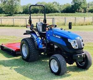 Cosechadora de Tractor Compacto Usada de 26 Pulgadas con Motor, Transmisión por Engranajes, Enganche Trasero, Capacidad de 600 kg, Luces de Carretera y Trabajo - Product Image 4