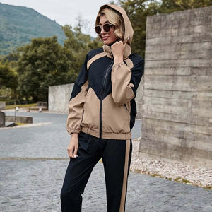 Ensemble de survêtement moderne unisexe, streetwear, vêtements de sport, tenue d'entraînement pour hommes et femmes - Product Image 1