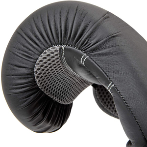 Gants de boxe faits main en PU de qualité supérieure, imperméables, légers, antidérapants, avec sangle de poignet réglable, couleur et logo personnalisables, Pakistan - Product Image 2