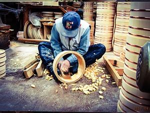 Outil de sushi japonais en bois de qualité supérieure pour faire du riz à sushi et servir un récipient à sushi en bois Chirashi - Product Image 3