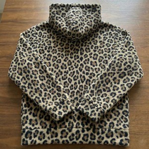 เสื้อฮู้ดผู้ชายสไตล์สตรีทแวร์ทรงปกติสำหรับฤดูหนาว ผ้าคอตตอน 100% หนานุ่ม ระบายอากาศได้ดี มีกระเป๋าเสื้อ  แบบสั่งทำพิเศษด้วยเทคนิคการพิมพ์ดิจิทัล - Product Image 2