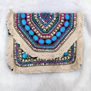 กระเป๋าคลัทช์ผู้หญิงปี 2025 กระเป๋าถือสำหรับผู้หญิง ผลิตในอินเดีย กระเป๋าคลัทช์งานฝีมือสำหรับงานกลางคืน ขายส่งกระเป๋าปอกระเจา บริษัท กูรู คิรปา เอ็กซ์พอร์ต เฮ้าส์ - Product Image 1