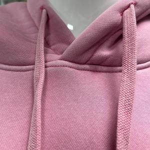 Sudadera con capucha recortada al por mayor para mujer, ropa de calle de moda con estampado de logotipo personalizado y cuello con capucha, ropa de punto corto para invierno - Product Image 4