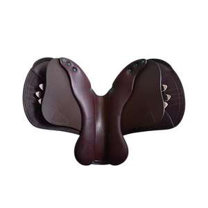 Selles de cheval sautant sans arbre personnalisées avec cuir 100%, selle de dressage d'équitation de haute qualité en cuir - Product Image 3