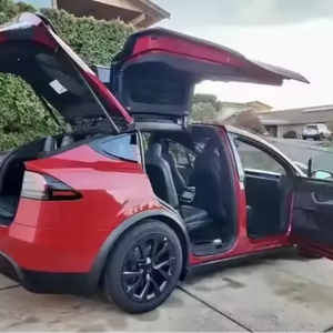 SUV 2023 Grande, Eléctrico, Automático, Tracción en las Cuatro Ruedas, Más de 700 km de Autonomía NEDC, 200-250 kW, Motor 4L, R18, Cuero, Manual, Luz Oscura, ACC - Product Image 3