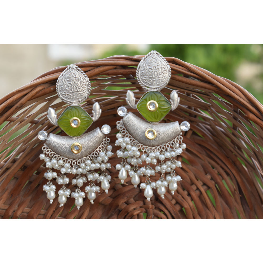 สีเขียว