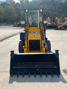 Minicargadora JCB 1CX de 49HP Diésel con Retroexcavadora, Capacidad 100L/min, Sistema Hidráulico y Alto Momento de Carga - Product Image 5