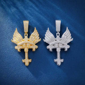 SHREYA DIAM Collier Pendentif Croix Ailes d'Ange en Moissanite Plaqué Or 18K Luxe Hip Hop Unisexe Quotidien Cadeau - Product Image 1