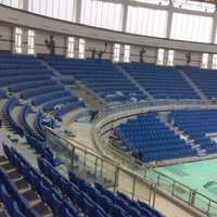 Système de sièges fixes avant Chaises de stade basculantes murales VIP d'intérieur Sièges de stade pliants pour gradins Arena Tribune Chair