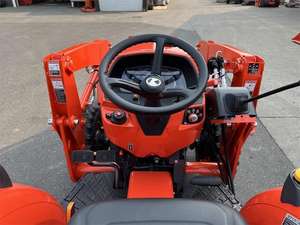 Tractor Kubota 4x4 Usado de 35HP, Mini Tractor Compacto Utilitario en Venta - Product Image 4