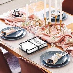 Elegante bandeja de metal grande para exhibir o servir, perfecta para fiestas, bodas o presentaciones en restaurantes - Product Image 6