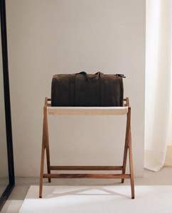 Elegante portaequipajes de madera para uso doméstico, fabricado con acabado liso y material de madera de primera calidad - Product Image 2