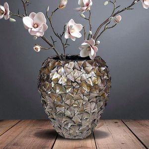 Vase décoratif en nacre de qualité supérieure, fait à la main, décoration d'intérieur de luxe, pièce d'accent pour le salon - Product Image 1