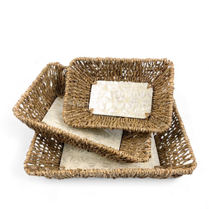 Plateau en rotin avec incrustation de nacre et bord en herbe de mer fait à la main pour servir des aliments décoratifs et pour un usage domestique en provenance du Vietnam - Product Image 4