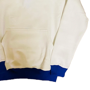 Sudadera de cuello redondo de chenilla blanca Zeta Phi Beta 1920 |   Sudadera Unisex de Forro Polar para Invierno, Estampada y Bordada con el Año de Fundación, Ecológica - Product Image 4