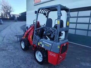 Claas Scorpion 738 Reaper Harvester Chargeur frontal Tracteur à roues Chargeur pour fermes Manioc Grain Récolte Skid Steer Loader Pompe - Product Image 5