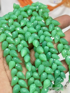 Calcedoine Chrysos Naturelle AAA, Facettée, Forme Goutte d'Eau, Perforation Fantaisie, Fil de 8 Pouces, 6x9mm environ - Product Image 5