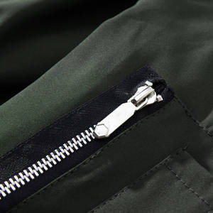 Chaquetas Bomber para Hombre con MOQ Bajo, Servicio OEM, Chaqueta Bomber para Hombre Más Vendida, Chaqueta Bomber Personalizada para Hombre en Todos los Tamaños - Product Image 3