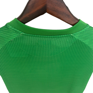 Camiseta de Árbitro de Fútbol de Invierno Personalizable para Niños, Conjuntos de Chalecos de Fútbol, Servicios OEM, Camiseta de Fútbol Fabricada en Pakistán - Product Image 2