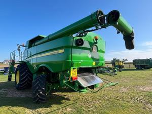 Obtenez les meilleures offres sur Moissonneuse-batteuse à vendre Excellents prix bas sur l'équipement de récolte - Product Image 6