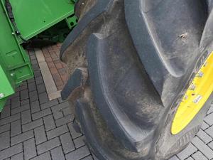 Moissonneuse-batteuse S790 d'occasion, 40 CV, 6 rangs, sur chenilles, machine agricole de récolte - Product Image 2