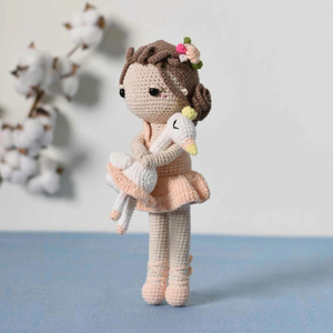 Jouet éducatif très vendu, ensemble cadeau pour enfants, poupée bébé avec petite poupée gratuite, design et couleur personnalisés, matériau en coton - Product Image 4