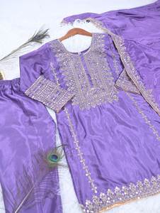 Conjunto de Kurta Palazzo de Seda Pesada con Bordado Tradicional y Dupatta para Mujer, Estilo Bollywood, para Festivales, Fiestas y Uso Casual - Product Image 6