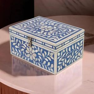 Boîte à bijoux carrée en bois artisanale Rani Industries avec incrustation d'os, technique imperméable, style antique et moderne, modèle RI391 - Product Image 2