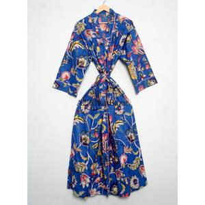 Kimono hecho a mano con estampado a mano en algodón, estilo japonés para mujer, bata de baño, ropa de playa, kimono floral de algodón. - Product Image 2