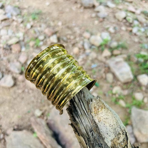 Par de pulseras de latón marroquí Vintage, joyería étnica tribal Bohemia hecha a mano, artesanías únicas de Marruecos - Product Image 1