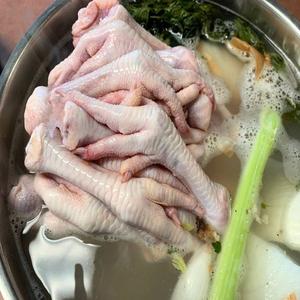 Pattes de poulet congelées sans peau et sans os, halal, biologiques, de qualité supérieure, emballées en vrac, prêtes à l'exportation - Product Image 6