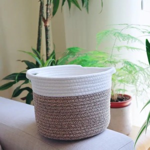 Ensemble de 3 paniers de rangement en macramé tissés à la main pour le rangement multiple, porte-pot de fleurs et cadeaux haut de gamme, fabriqués à la main en Inde - Product Image 4