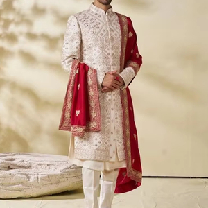 IMPRESIONANTE RESHAM HILOS BORDADOS EN ORO ROSA NOVIO SHERWANI Y PANTALÓN CON CUENTAS DE CRISTAL EMBELLECIDAS, TRABAJO DABKA = 2024 - Product Image 1