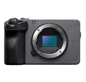 Cámara de Cine Profesional sin Espejo APS-C de 26MP – Grabación Interna 4K de 10 Bits - Product Image 2