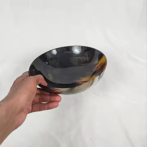 Bol en corne bols décoratifs en corne de buffle faits à la main d'Inde poli durable écologique par l'artisanat en croissant - Product Image 1