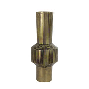 Vase à fleurs en métal de style antique avec finition noire Parfait pour afficher des fleurs fraîches Affichage de la décoration de la maison et mariage - Product Image 1