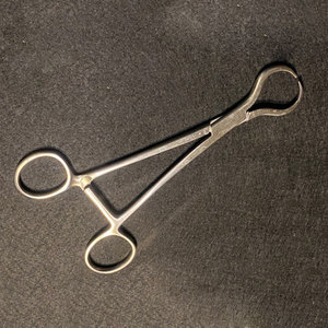 Pince perforante vertébrale de précision Instrument médical conçu pour le forage orthopédique de la colonne vertébrale et l'accès aux os - Product Image 3