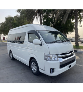 Toyota Hiace 2018 Blanca Usada de Segunda Mano, Techo Alto, Volante a la Derecha/Izquierda, con Bajo Kilometraje - Product Image 5