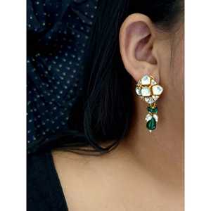 <b>Emerald</b> Green Moissanite Kundan Polki <b>Studs</b> Fashionable <b>Stud</b> <b>Earrings</b> - Product Image 6