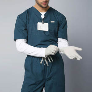 ชุดสครับที่สวมใส่สบาย ผลิตจากผ้าเนื้อนุ่ม ยืดหยุ่น กระชับตัว เหมาะสำหรับการทำงานเป็นเวลานานและการใช้งานในงานมืออาชีพประจำวัน - Product Image 4