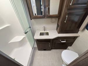 Autocar EntegraS C-o-a-c-h E-m-b-l-e-m 36U d'occasion 2020 prêt à la vente - Product Image 3